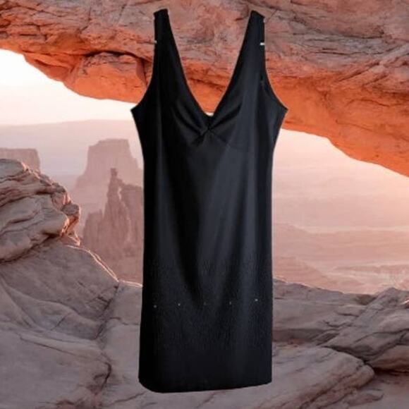 CDC 12 Vintage Evening dress, sleeveless, black, sequins, dress. Party Cocktails - Picture 1 of 2